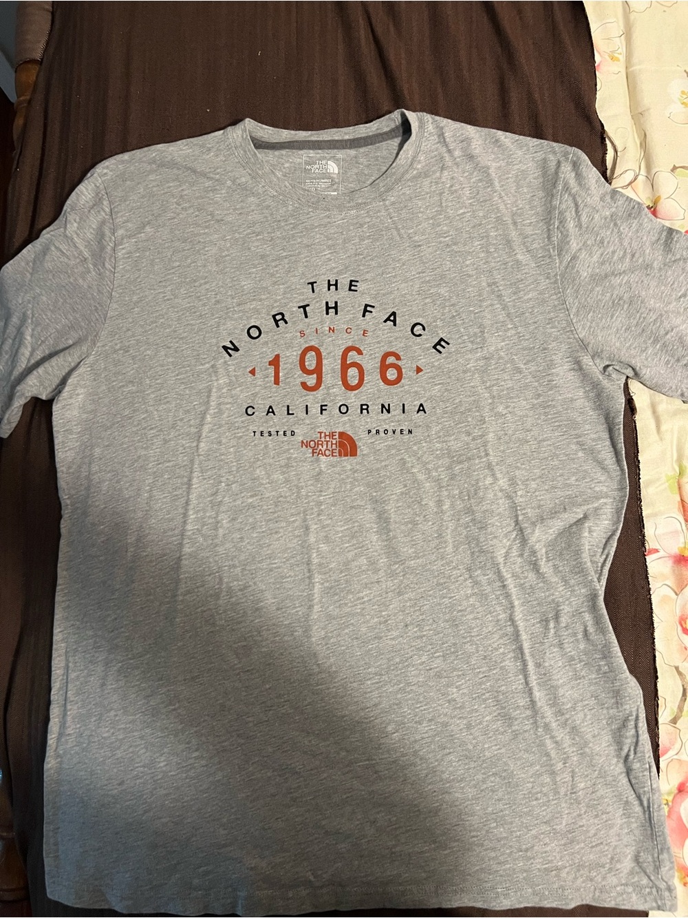 NORTH FACE SIGNATURE CALIFORNIA T SHIRT SIZE Large